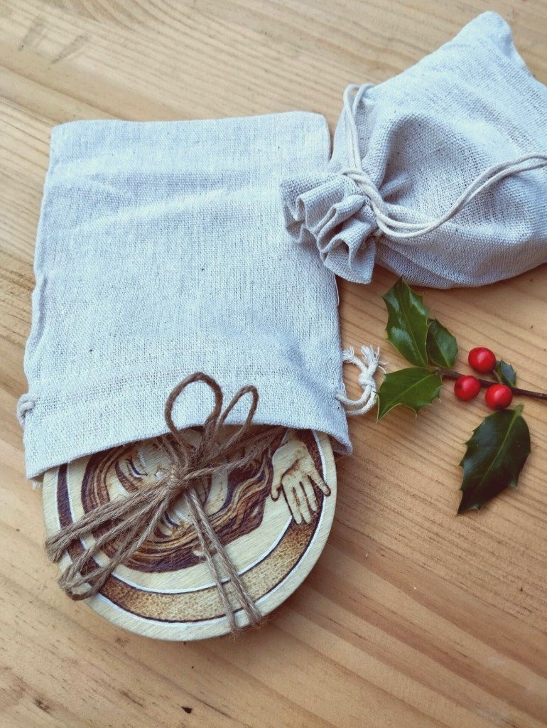 Set de posavasos con saquito de lino